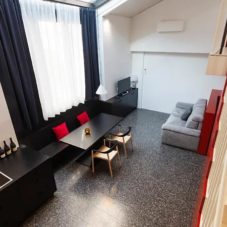 Pepper Suite-3